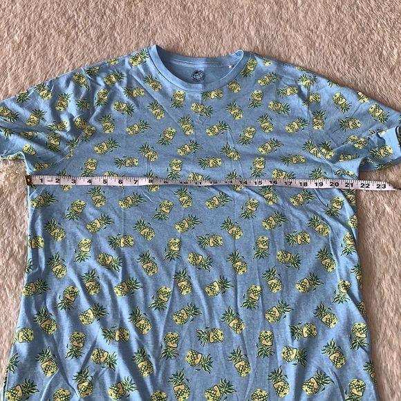 Free Planet blue pineapple t-shirt - Picture 11 of 16